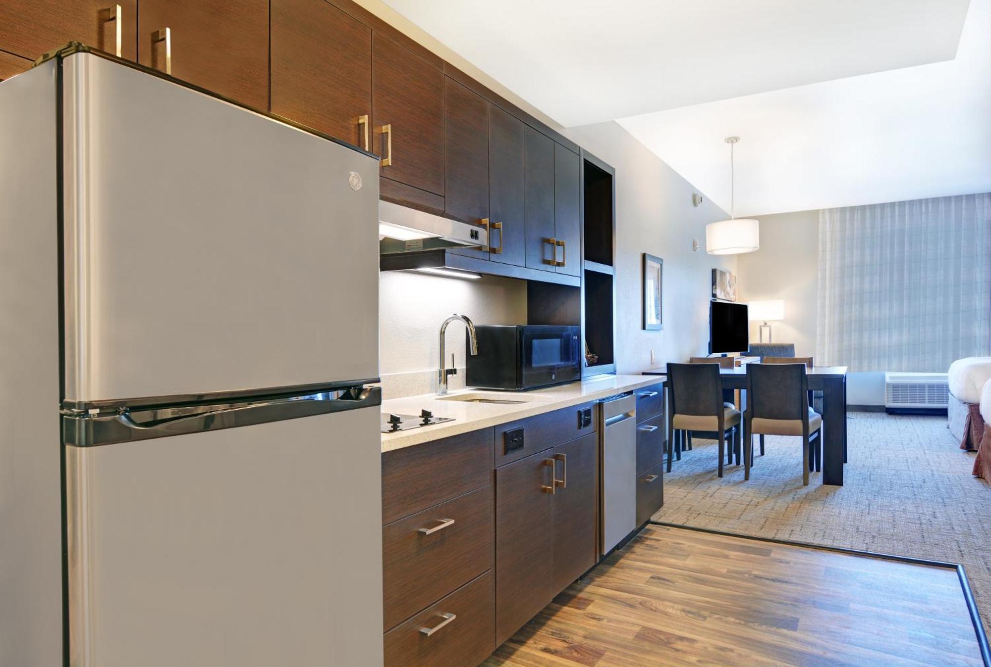 Towneplace Suites By Marriott Jackson Airport/Флоууд Екстериор снимка