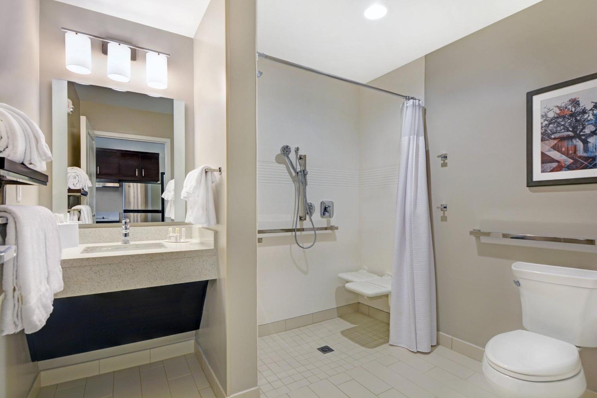 Towneplace Suites By Marriott Jackson Airport/Флоууд Екстериор снимка