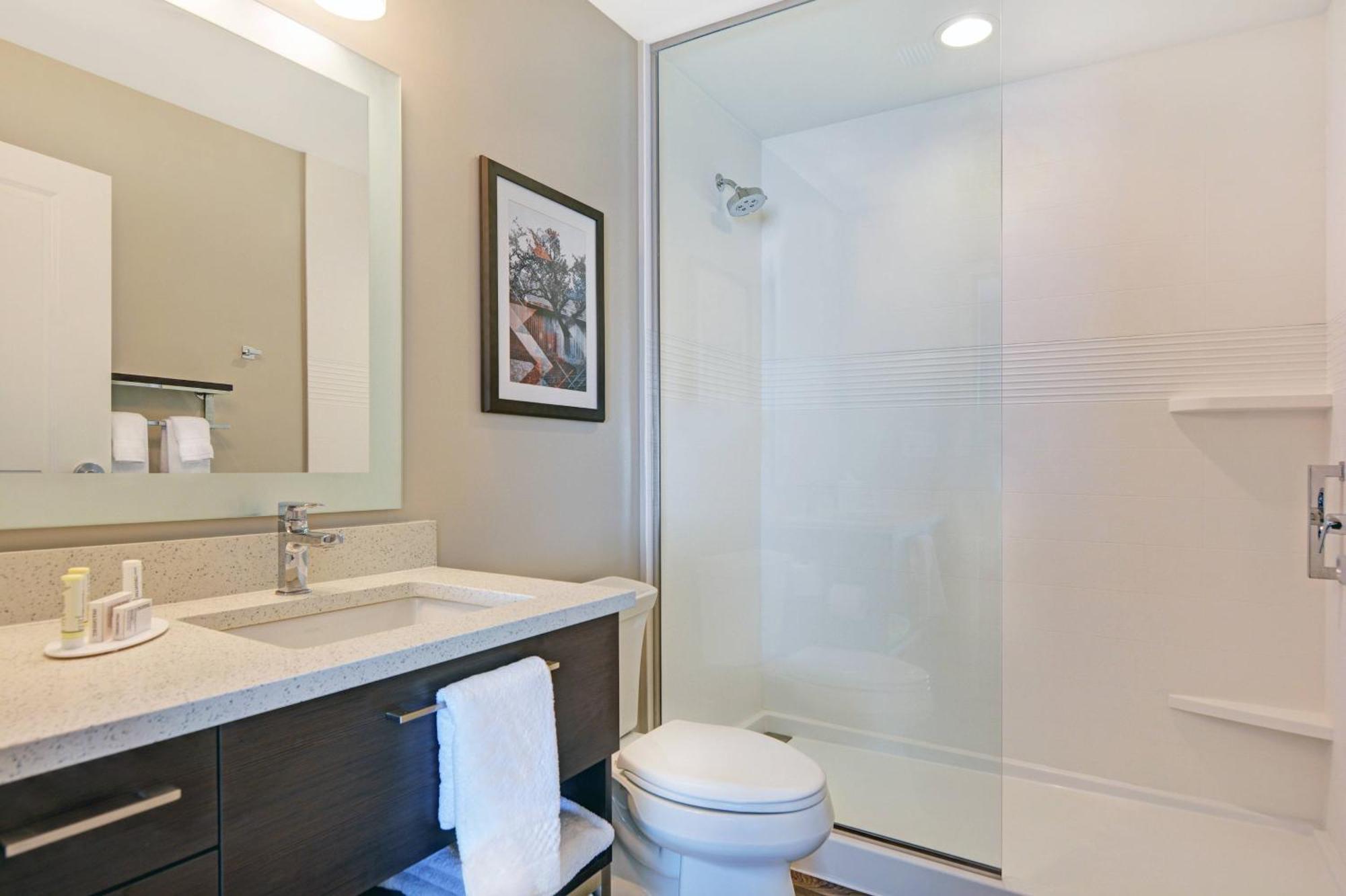 Towneplace Suites By Marriott Jackson Airport/Флоууд Екстериор снимка